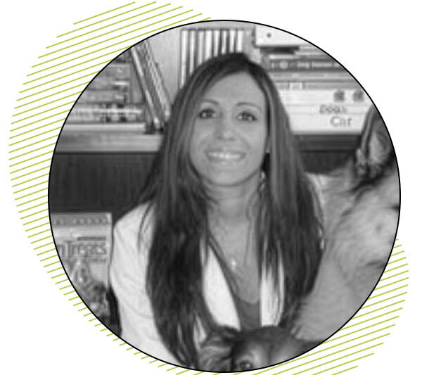 elizabeth martinez headshot